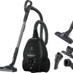 Electrolux Pure D8.2 Dammsugare Modell PD82, Tyst dammsugare på 57dB, Reglering mellan matta och golv, Black